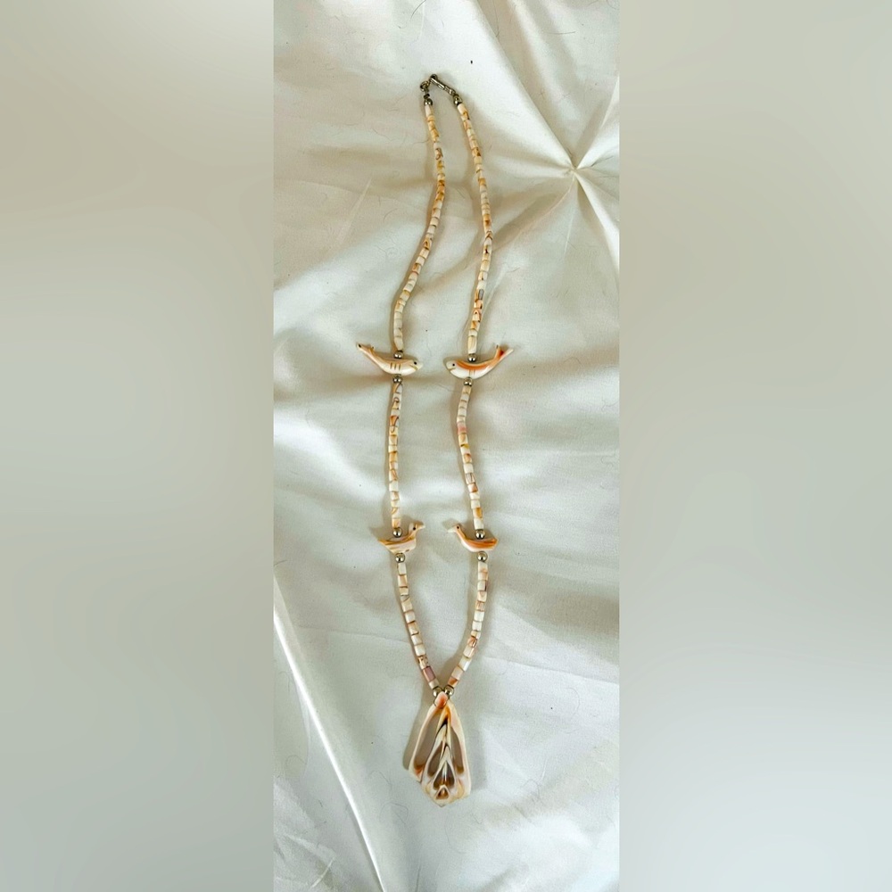 Native American fish fetish necklace made of shells - vintage